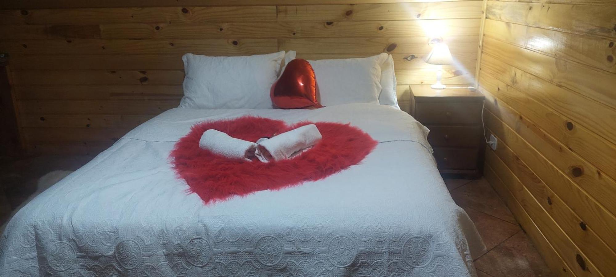 Chale Com Hidromassagem Da Vick Hotel Campos do Jordao Exterior photo