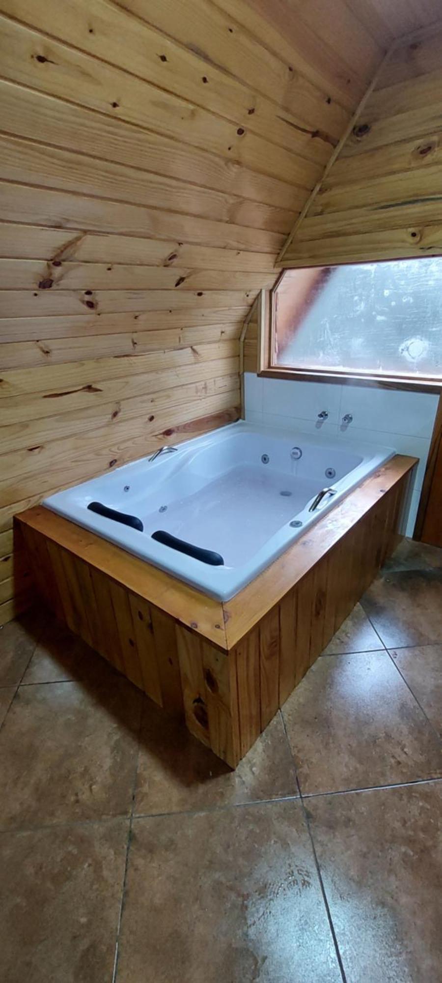Chale Com Hidromassagem Da Vick Hotel Campos do Jordao Exterior photo